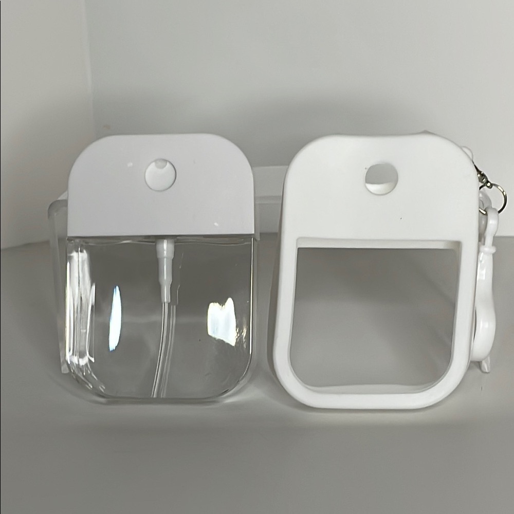 Refillable Hand Sanitizer Key Chain NIP